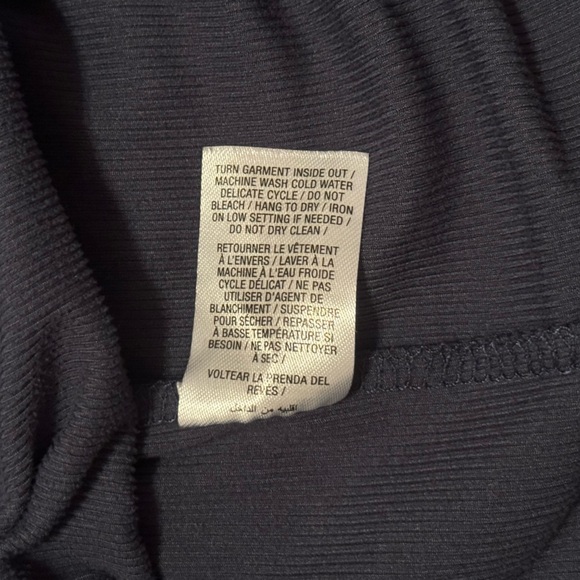 Ardene Size L/XL Blue Long Sleeve Crop Top With Thumb Holes - Picture 6 of 8